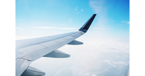 airplane-1670266_1280-600x315.jpg